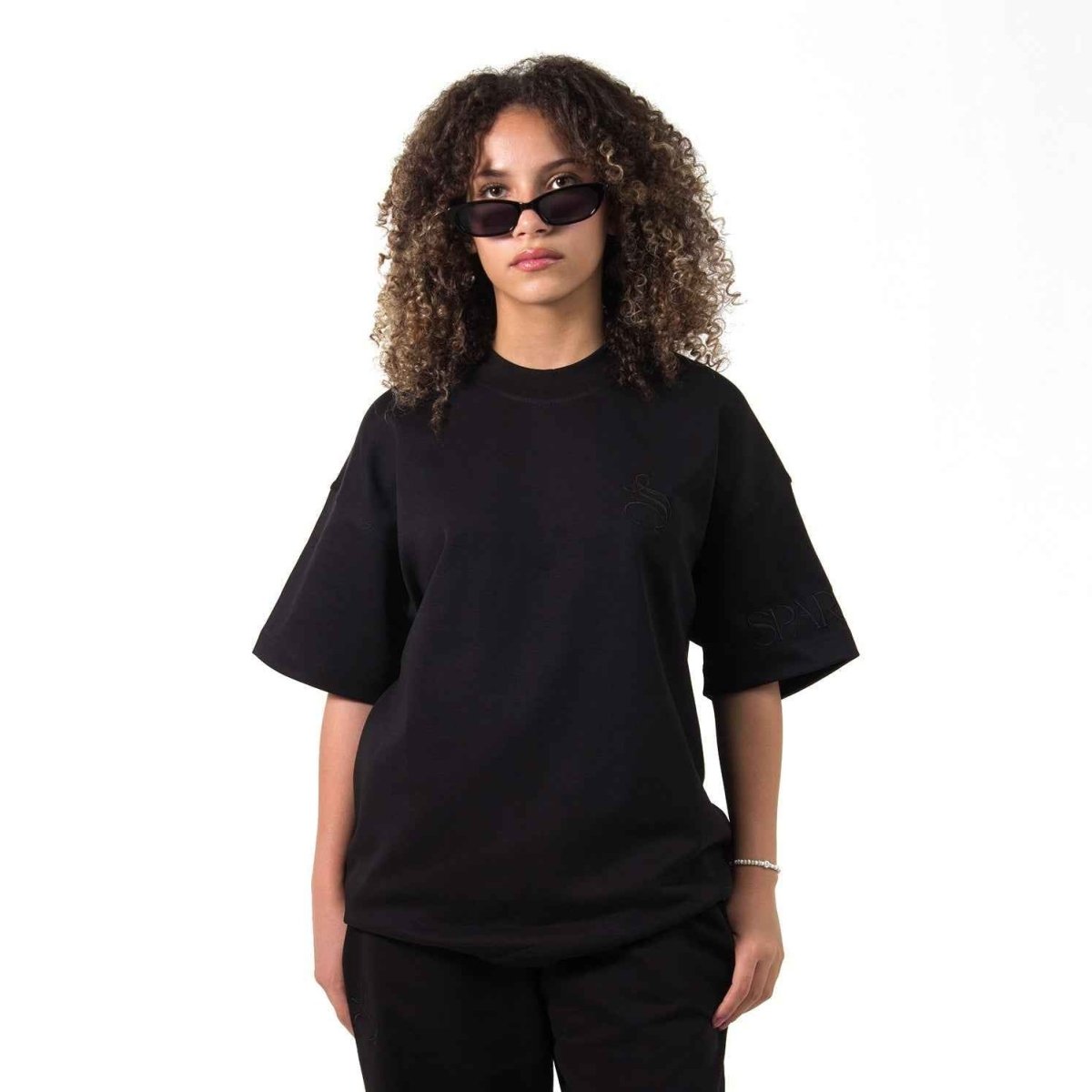 Essentials Black Oversized T-shirt - SPARROW